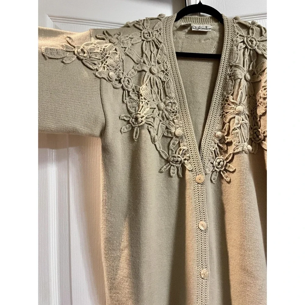 Vintage Rafaella Cardigan‎ Sweater Womens Large Beige Wool Crochet Floral 80s